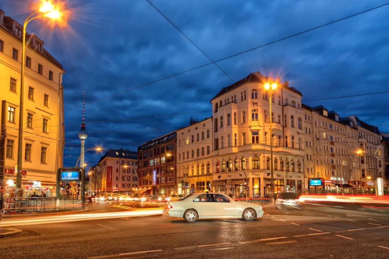 A Stylish Apartment In The Center Of True Berlin Exterior foto